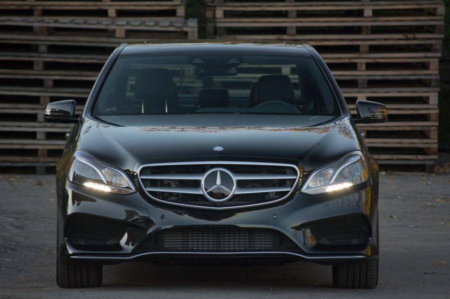  Mercedes-Benz E250 BlueTec 2014 года  (фото 7 из 13)